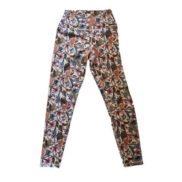 Kavala collective Lua leggings, Paradiso sand Size Small FITS XS - Picture 4 of 11